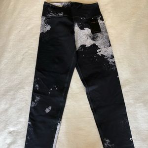 Nfinity yoga pants